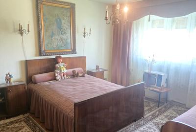 Vand apartament 4 camere decomandat Deva, Mihai Eminescu (Politia Judet)  et 1 - 5