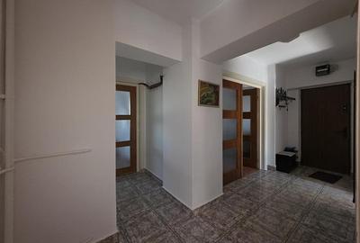 Apartament ecomandat cu 3 camere langa Teatrul National - 1