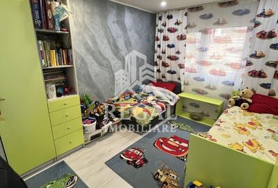 Două case individuale de vânzare în Teliuc –ideale pentru două familii - 5