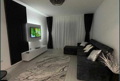 Apartament cu 2 camere decomandat, mobilat în Păcii