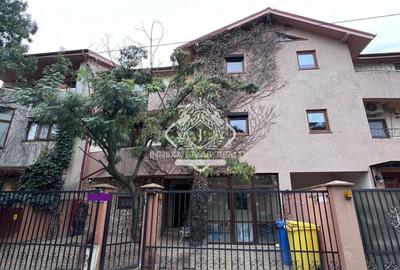 Casă individuală cu 6 camere în Pipera