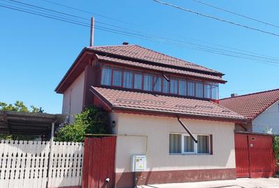 Vila de vanzare complet mobilata si utilata - 2