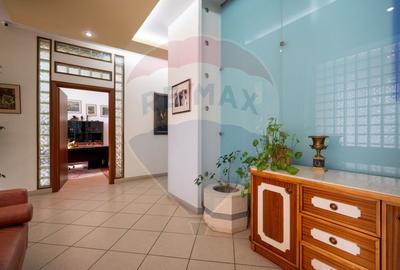 DE INCHIRIAT Spațiu comercial Bd. Unirii – 1335 mp - 22