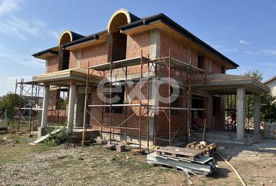 De vanzare vila individuala 6 camere finisaje premium zona Laguna Albastra - 5