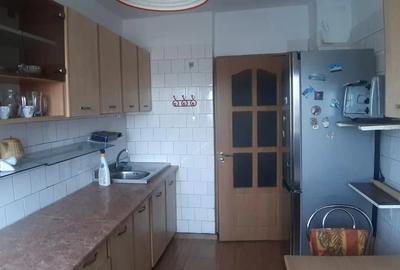 Vanzare Apartament 3 camere semidecomandat | Tineretului | 70 mp - 2