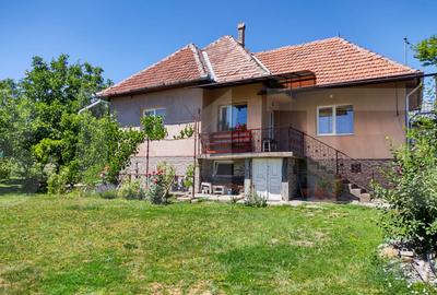 Casă individuală cu 2 camere în Aiton