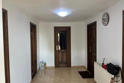Casă individuală cu 3 camere în Gruiu