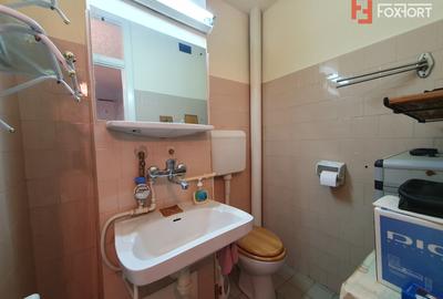 Apartament 3 camere, decomandat, etaj 1, zona Vladeasa - 9