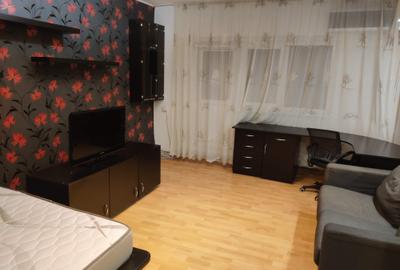 Unirii - Nerva traian, garsoniera cu centrala proprie - 1