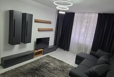 Apartament cu 2 camere semidecomandat, mobilat în Tineretului