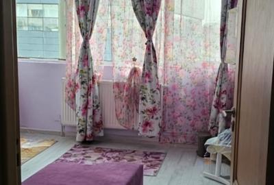 Apartament cu 2 camere decomandat, mobilat în Eroii Revoluției