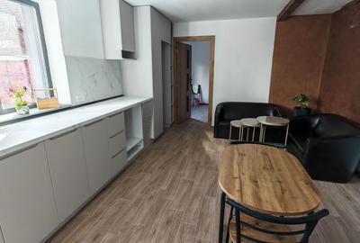 Apartament cu 4 camere decomandat, mobilat în Astra