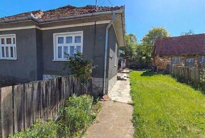 Casa zona centrala in Chinteni teren 1431 mp - 1