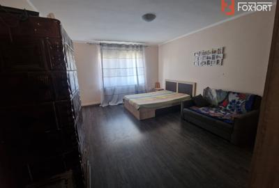 Casa individuala de vanzare cu 7 camere - Recas - 32