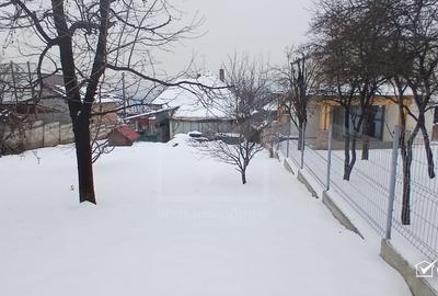 Casă individuală cu 3 camere în Dâmbul Rotund