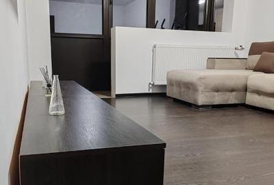 Apartament 2 camere decomandat bloc P reabilitat metrou Favorit - 1