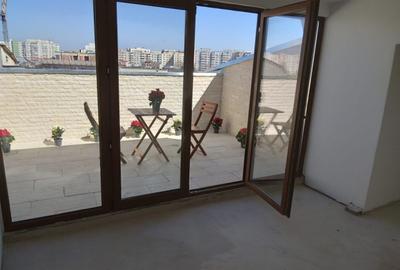 Apartament tip penthouse, 3 camere decomandat, 90mp, Piata Romana, 280.000euro - 1