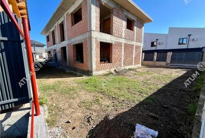 Casa cu 4 camere 2 bai si teren de 230 mp Selimbar - 11