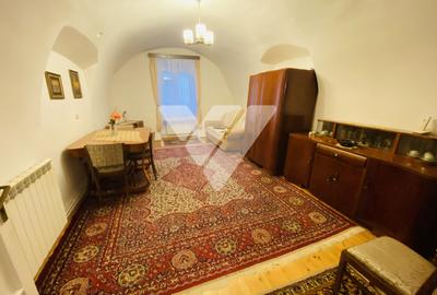 Casa 102 mp utili, teren 198 mp de vanzare in Centrul Istoric Sibiu - 3
