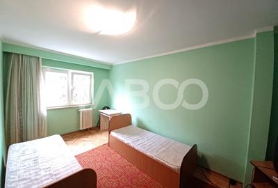 Apartament cu 4 camere decomandat, mobilat în Mihai Viteazul