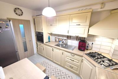 Apatament 3 camere decomandat, 68 mp, mobilat, utilat, Galata - statie autobuz - 1