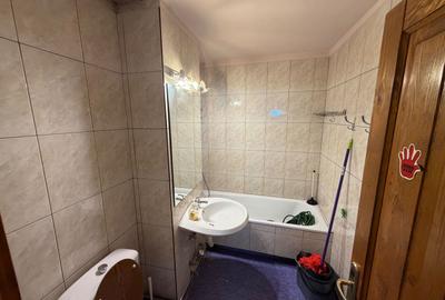 Spațiu parter cu destinație mixtă, zona fostă Lidia – 67 mp - 21