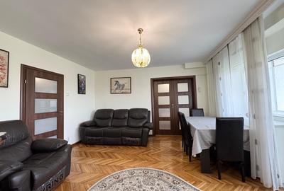 Apartament cu 3 camere decomandat, mobilat în Unirii