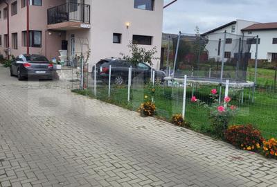 Duplex mobilat si utilat, 136 mp, 343 mp, panouri fotovoltaice,zona Tineretului - 1