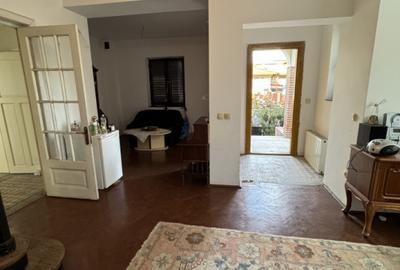 Vila solida, D+P+ Et 1 +  M, Ultracentral- Bulevard - 18