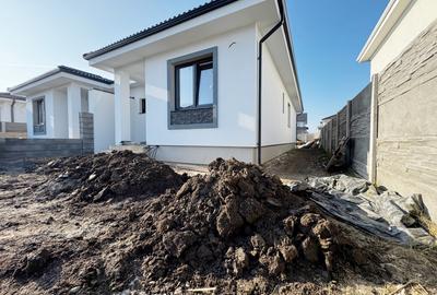 Duplex 3 camere 71mp utili + terasa 14mp, 315mp teren, Mosnita Noua - 1