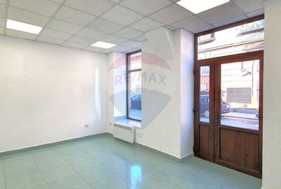 Spațiu comercial 75 mp  Piata Catedralei. Vitrină si acces din stradă - 10