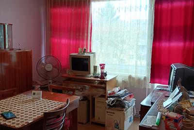 Apartament 2 camere Aleea Carpati. - 1