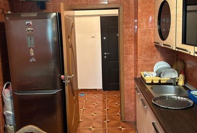 Apartament 3 camere, Decomandat. Bld. Al. Obregia, zona Vatra Dornei. - 8