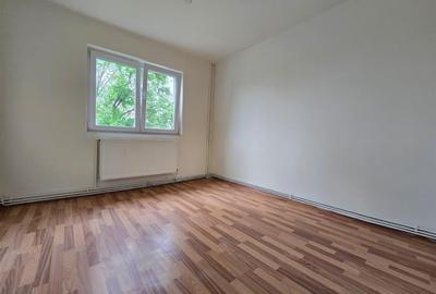 Etaj 2 - Mircea cel Batran, 2 camere, liber - 3