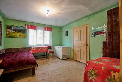 Casa  la munte cu teren generos in Com. Nucsoara, loc. Slatina jud. Arges! - 5