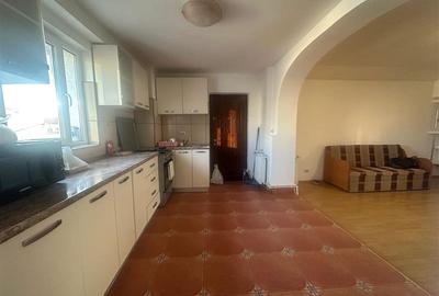 Apartament 3 camere decomandate, Centru - 1