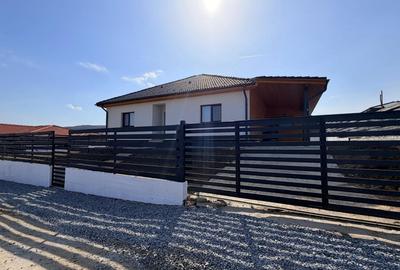 Casa in Corusu - mobilier personalizat si teren de 725mp - 20