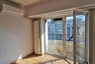 Bd. Decebal - Apartament 4 camere dec 1990 - 1