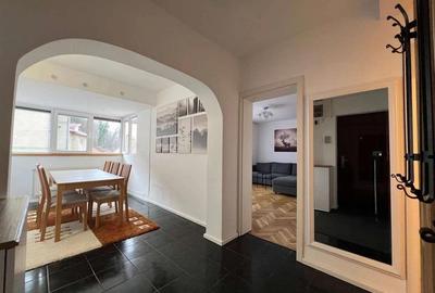 Apartament cu trei camere bloc tip vila Centru Civic - 1