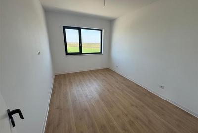 Ap 2 cam, etaj 1, terasa proprie 100 mp, complex Ozone, comision 0% - 10