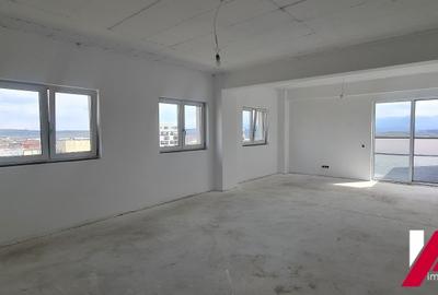 Vand penthouse situat într-un bloc nou ,pe prelungirea B-dul Mihai Viteazu - 1