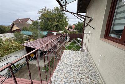 Casa de vanzare in Sibiu -  4 camere, balcon si curte - mobilata - 18