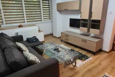 Apartament cu 2 camere semidecomandat, mobilat în Tomis II