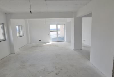 Vand penthouse situat într-un bloc nou ,pe prelungirea B-dul Mihai Viteazu - 3