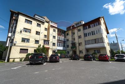 COMISION 0%|  DE VANZARE| APARTAMENT 3 CAMERE| 2 BALCOANE| PRIVELISTE - 16