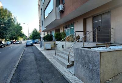SPATIU COMERCIAL-CLINICA MEDICALA-490 MP,3 INTRARI,IDEAL INVESTITIE,1450000 EURO - 3