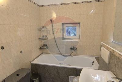 Casă de vanzare - 45