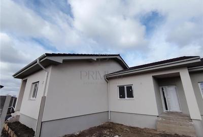 Duplex cu 4 camere în Moșnița Nouă