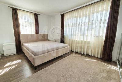 Vanzare 3 camere Europa, imobil nou, mobilat si utilat, parcare - 1