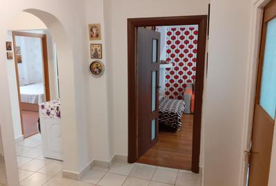 APARTAMENT 4/8 BL 1992 REABILITAT SCOALA 81 METROU  VEDERE MIXTA - 3
